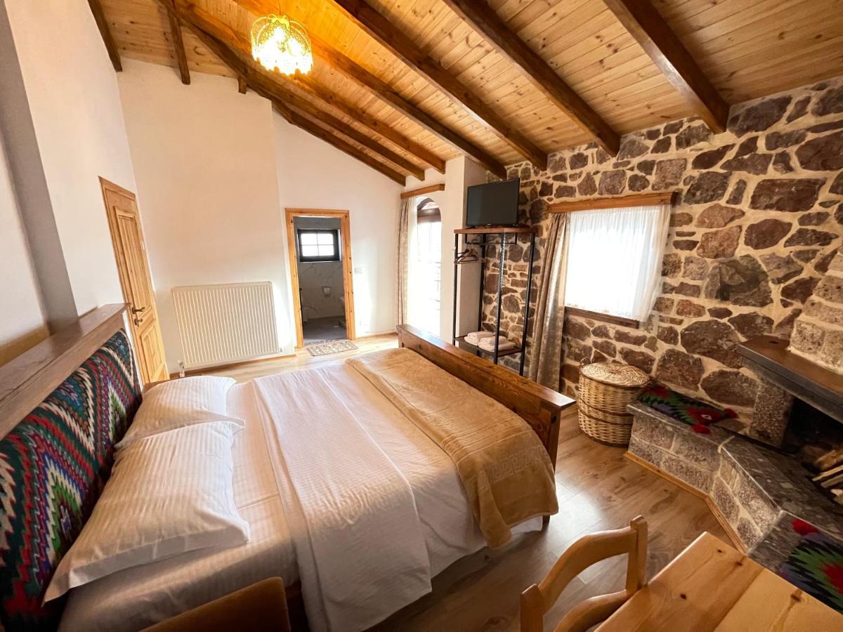 Bujtina Liana Voskopoje Hotel Buitenkant foto