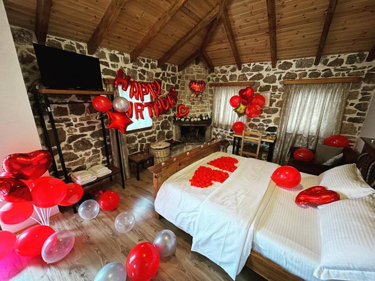 Bujtina Liana Voskopoje Hotel Buitenkant foto
