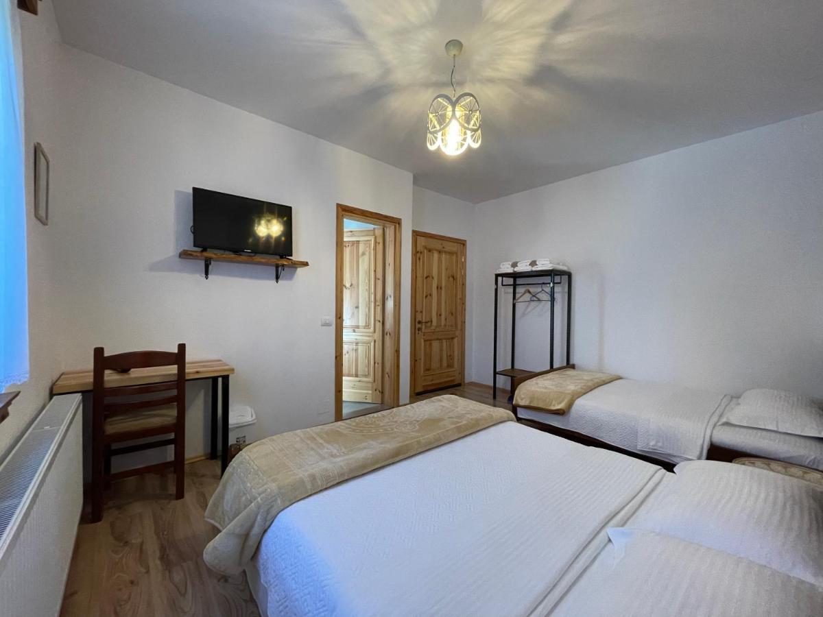 Bujtina Liana Voskopoje Hotel Buitenkant foto