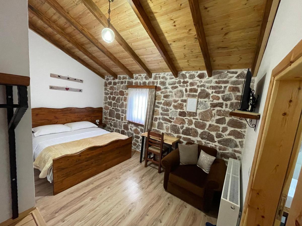 Bujtina Liana Voskopoje Hotel Buitenkant foto