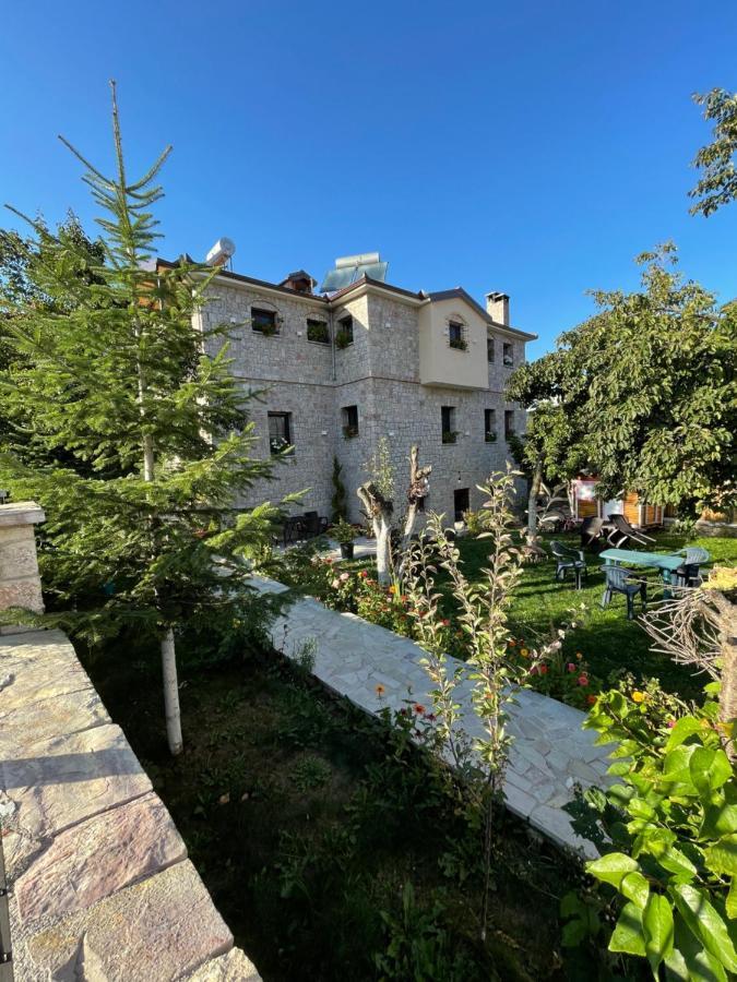 Bujtina Liana Voskopoje Hotel Buitenkant foto
