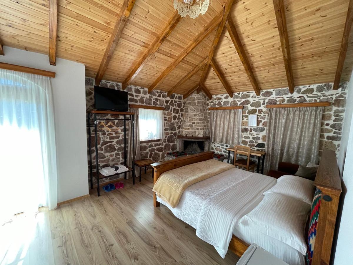 Bujtina Liana Voskopoje Hotel Buitenkant foto