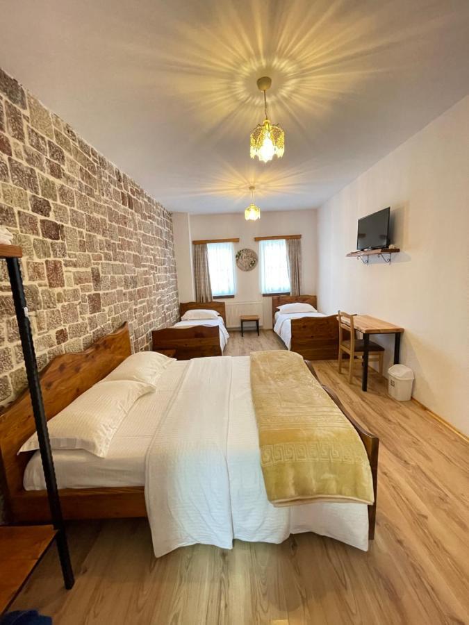 Bujtina Liana Voskopoje Hotel Buitenkant foto