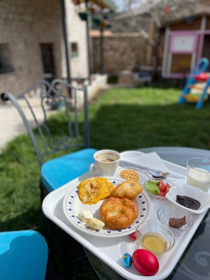 Bujtina Liana Voskopoje Hotel Buitenkant foto