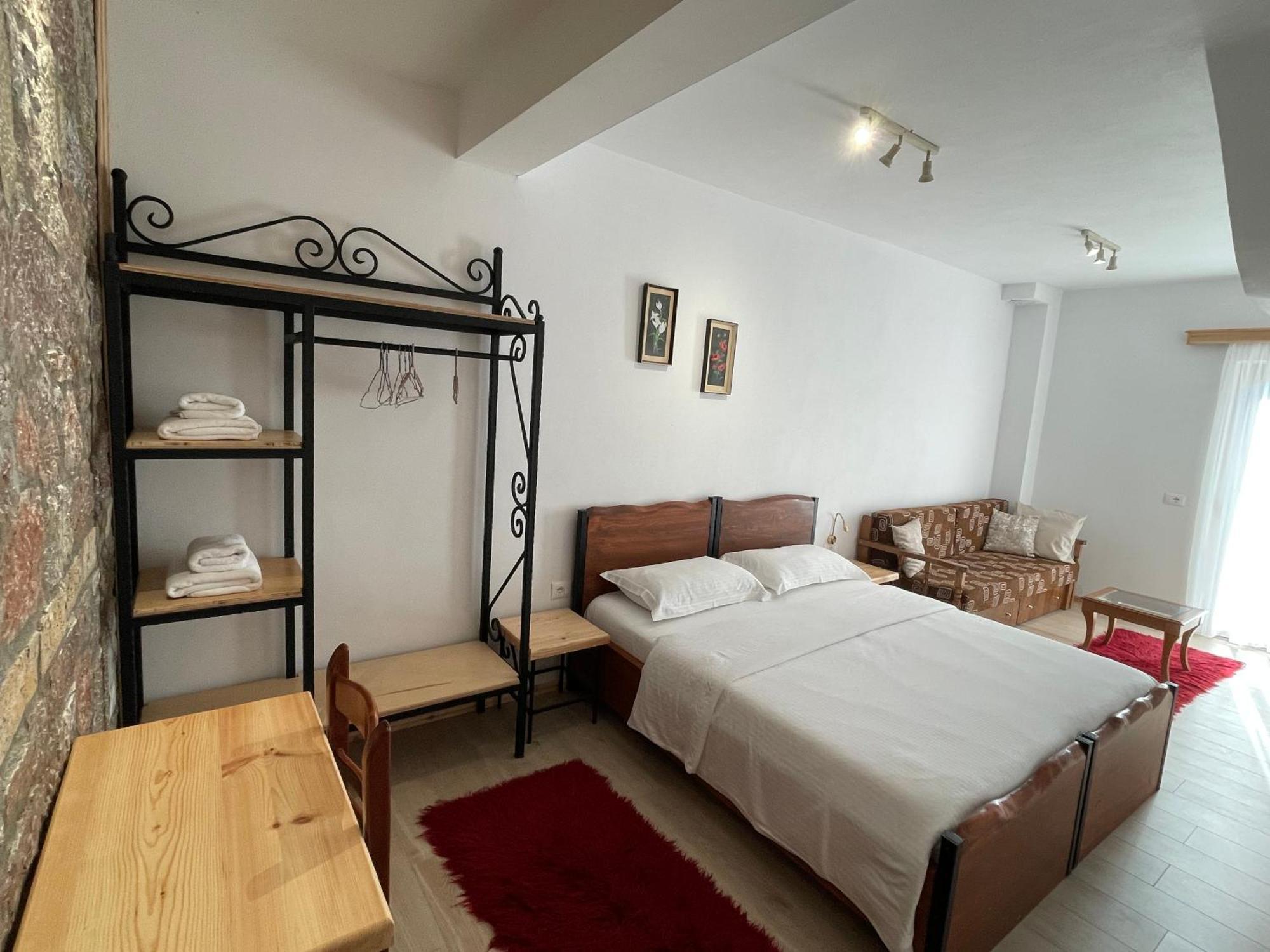 Bujtina Liana Voskopoje Hotel Buitenkant foto