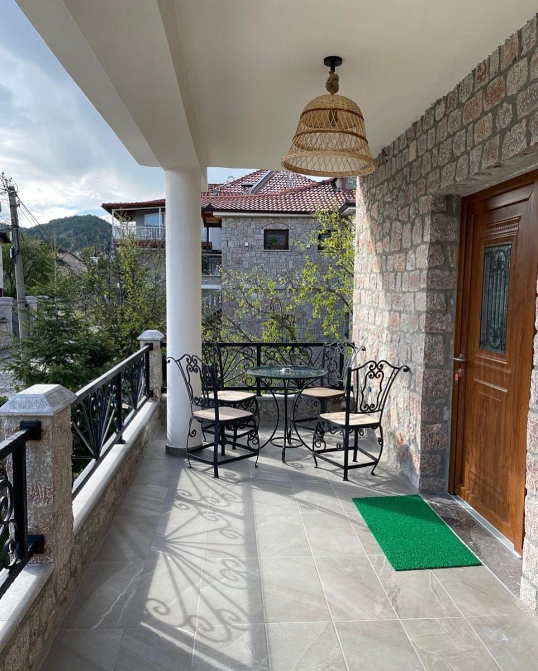 Bujtina Liana Voskopoje Hotel Buitenkant foto