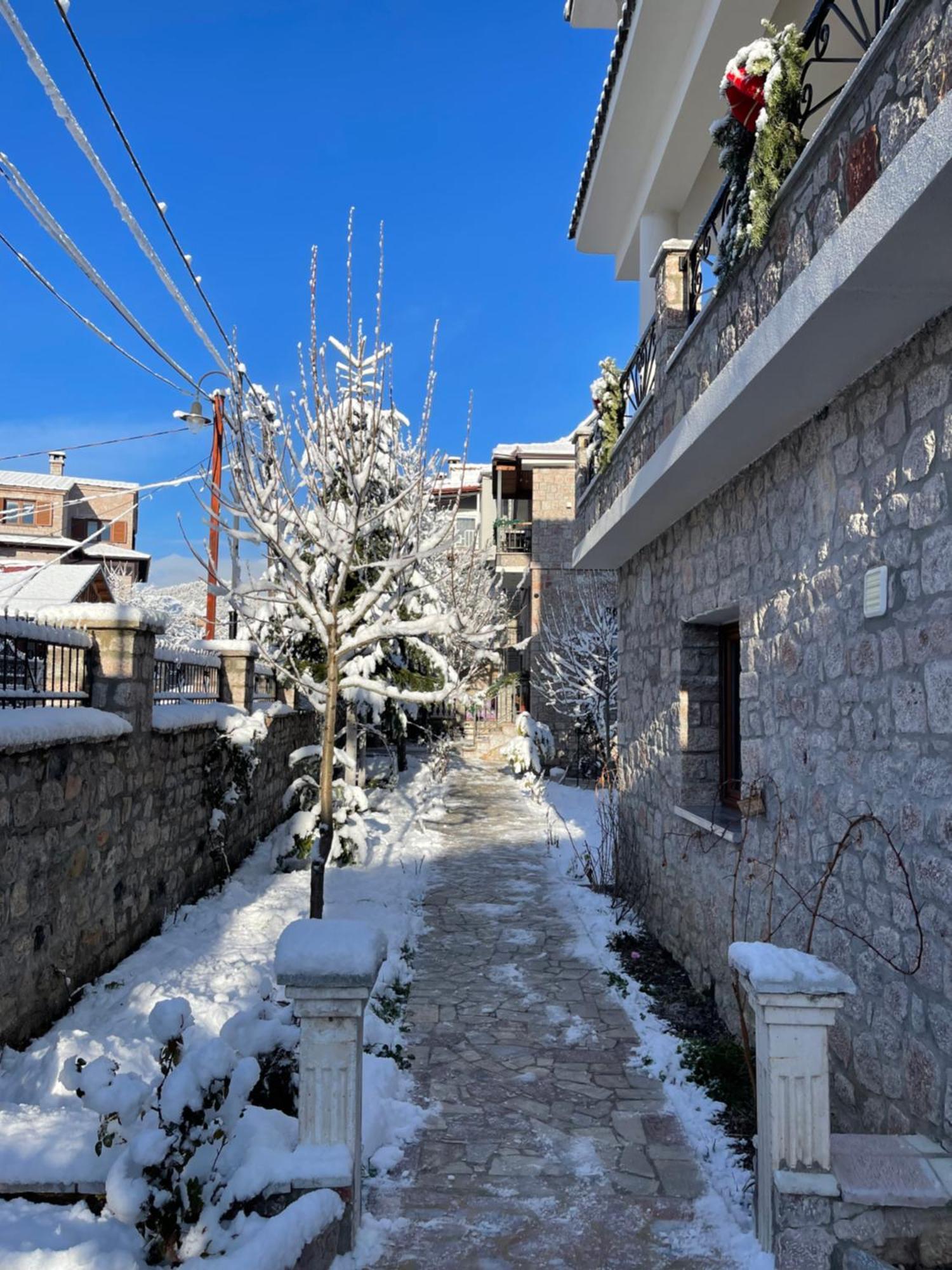 Bujtina Liana Voskopoje Hotel Buitenkant foto